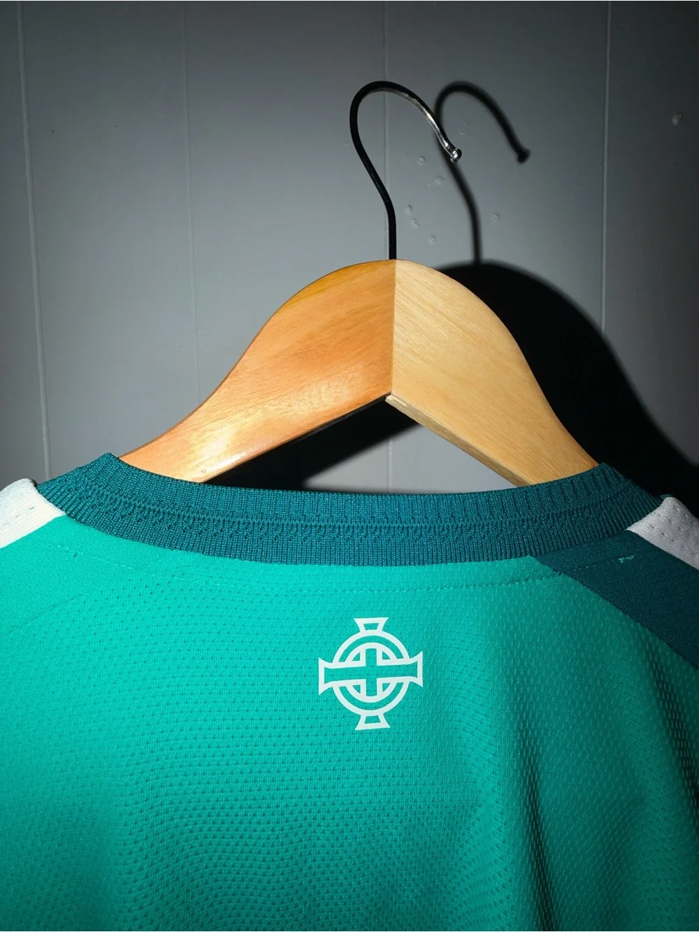 Men Adidas Ireland Jersey size L